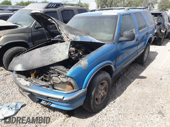 1995 Chevrolet Blazer с VIN 1GNDT13W8S2197190, выставлен на аукционе Copart как лот 52053765 с пробегом Не указан миль и На запчасти • Non repairable. История ставок и продаж доступна на DreamBid. Изображение 1.