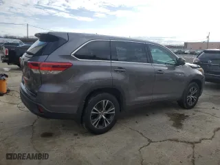 2018 Toyota Highlander LE with VIN 5TDBZRFH6JS821036, listed as a Copart auction lot 47576545 with 73,101 mi miles and Salvage Title. Bid and sale history available at carsss.com. Image 3.