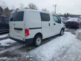 2019 Nissan NV200 S with VIN 3N6CM0KN5KK693375, listed as a IAAI auction lot 41426387 with 341,873 mi miles and . Bid and sale history available at DreamBid. Image 4.