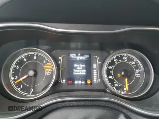 2019 Jeep Cherokee Altitude with VIN 1C4PJMLB0KD414259, listed as a Copart auction lot 51350575 with 68,120 mi miles and Salvage title. Bid and sale history available at DreamBid. Image 9.