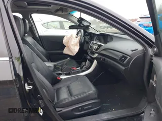 2013 Honda Accord Sdn EX-L with VIN 1HGCR2F82DA086652, listed as a IAAI auction lot 41757842 with 104,999 mi miles. Bid and sale history available at carsss.com. Image 5.
