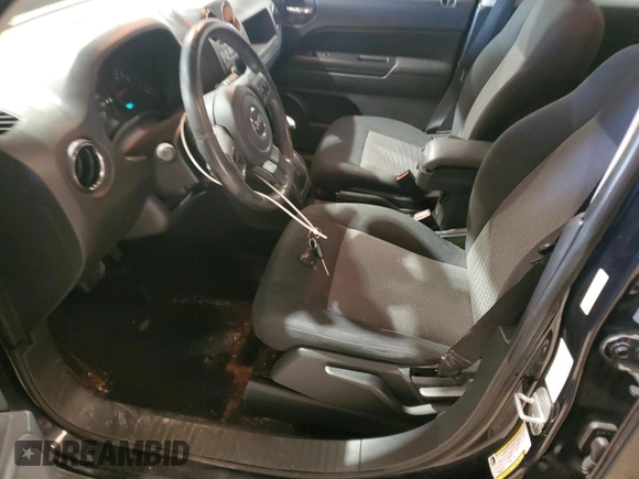 2011 Jeep Patriot Latitude with VIN 1J4NF1GB1BD219119, listed as a Copart auction lot 49386095 with 110,361 mi miles and Clean Title. Bid and sale history available at DreamBid. Image 7.