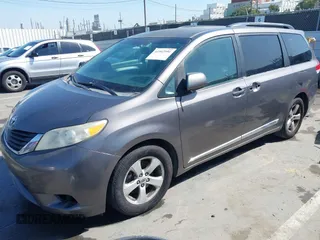 2012 Toyota Sienna LE AAS with VIN 5TDKK3DC9CS184722, listed as a IAAI auction lot 41942991 with 227,783 mi miles. Bid and sale history available at carsss.com. Image 17.