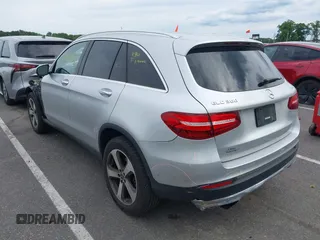 2019 Mercedes-Benz GLC 300 z VIN WDC0G4KB7KF626348, wystawiony jako IAAI lot #42356795 z przebiegiem 56 610 mil mil oraz . Historia ofert i sprzedaży dostępna na DreamBid. Obrazek 3.