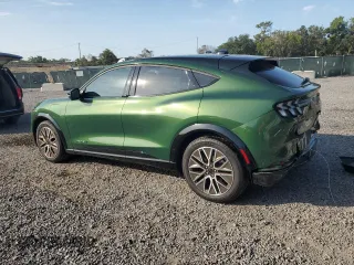 2024 Ford Mustang Mach-E Premium с VIN 3FMTK3R79RMA14266, выставлен на аукционе Copart как лот 58176555 с пробегом 1 988 миль миль и Списание • Salvage title. История ставок и продаж доступна на DreamBid. Изображение 2.