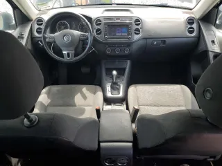 2013 Volkswagen Tiguan SEL with VIN WVGBV3AX1DW581790, listed as a Copart auction lot 51319665 with 194,237 mi miles and Clean Title. Bid and sale history available at DreamBid. Image 8.