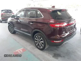 2019 Lincoln MKC Reserve with VIN 5LMCJ3C94KUL50192, listed as a IAAI auction lot 42217678 with 21,344 mi miles and . Bid and sale history available at DreamBid. Image 3.