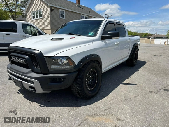 2016 Ram 1500 Rebel z VIN 1C6RR7YT9GS260844, wystawiony jako Copart lot #57285075 z przebiegiem 134 704 mil mil oraz Tytuł czysty. Historia ofert i sprzedaży dostępna na DreamBid. Obrazek 1.