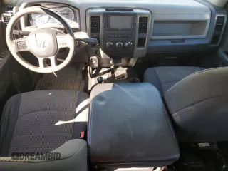 2012 Ram 2500 ST z VIN 3C6TD5CT0CG233131, wystawiony jako Copart lot #46194155 z przebiegiem 133 392 mil mil oraz Nie do naprawy • Non repairable. Historia ofert i sprzedaży dostępna na DreamBid. Obrazek 8.