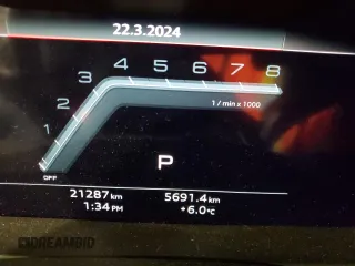 2022 Audi SQ8 Premium Plus z VIN WA1AWBF1XND020524, wystawiony jako Copart lot #41291664 z przebiegiem 32 397 mil mil oraz . Historia ofert i sprzedaży dostępna na DreamBid. Obrazek 9.