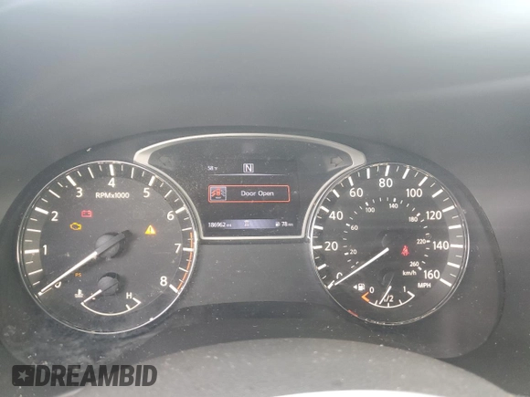 2018 Nissan Pathfinder S with VIN 5N1DR2MN0JC621033, listed as a Copart auction lot 47786755 with 186,962 mi miles and Clean Title. Bid and sale history available at carsss.com. Image 9.