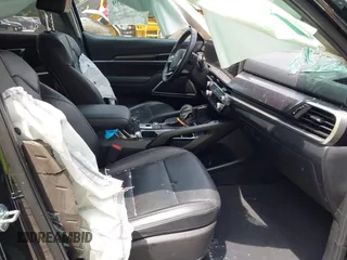2023 Kia Telluride S с VIN 5XYP6DGC7PG408083, выставлен на аукционе IAAI как лот 42679379 с пробегом 23 125 миль миль и . История ставок и продаж доступна на DreamBid. Изображение 5.