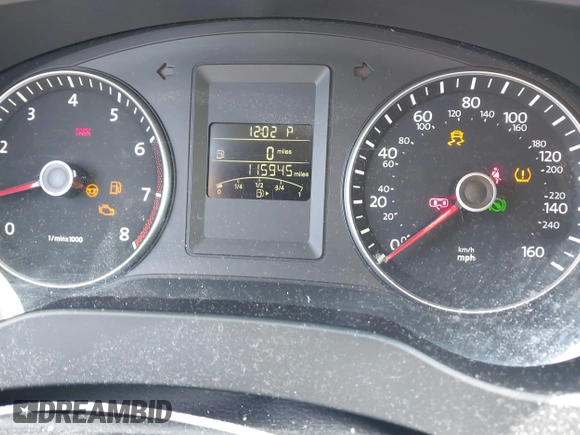 2014 Volkswagen Jetta SE z VIN 3VWD17AJ5EM309737, wystawiony jako IAAI lot #42250688 z przebiegiem 115 945 mil mil oraz . Historia ofert i sprzedaży dostępna na DreamBid. Obrazek 7.