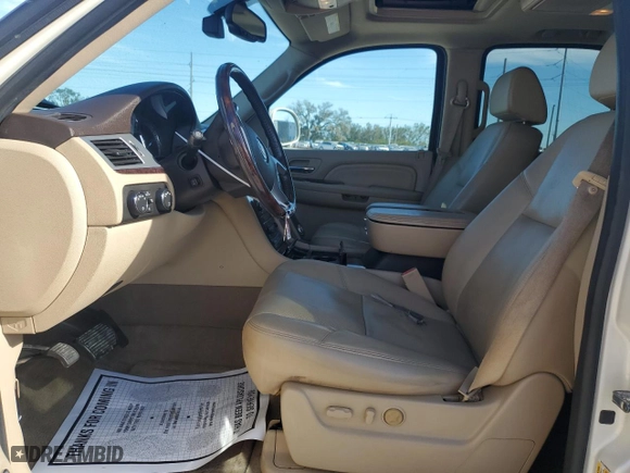 2009 Cadillac Escalade Hybrid with VIN 1GYFK43529R125149, listed as a Copart auction lot 77541074 with NaN miles and Clean Title. Bid and sale history available at carsss.com. Image 7.