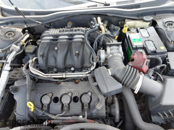 2010 Mercury Milan Premier with VIN 3MEHM0JG0AR631320, listed as a IAAI auction lot 41788870 with Not Provided miles and . Bid and sale history available at DreamBid. Image 10.