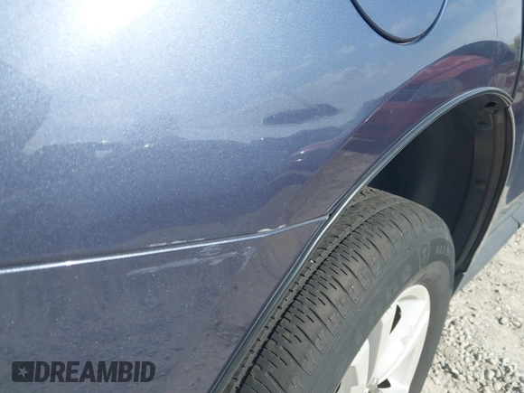 2013 Chevrolet Equinox LT with VIN 2GNFLDE39D6415074, listed as a IAAI auction lot 41270552 with Not Provided miles and . Bid and sale history available at DreamBid. Image 6.