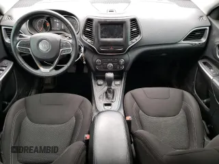 2020 Jeep Cherokee Latitude with VIN 1C4PJMCB7LD546758, listed as a Copart auction lot 47546315 with 104,802 mi miles and Salvage title. Bid and sale history available at DreamBid. Image 8.