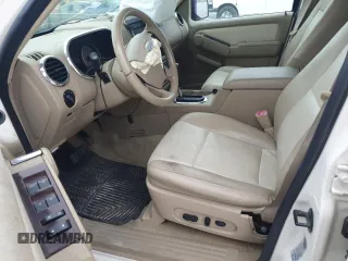 2007 Ford Explorer Limited с VIN 1FMEU65E27UB84356, выставлен на аукционе Copart как лот 51109995 с пробегом 127 185 миль миль и Списание • Salvage title. История ставок и продаж доступна на DreamBid. Изображение 7.