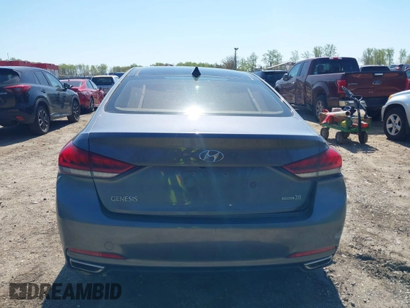 2015 Hyundai Genesis 3.8L with VIN KMHGN4JE5FU095721, listed as a IAAI auction lot 42055501 with 89,517 mi miles. Bid and sale history available at carsss.com. Image 16.