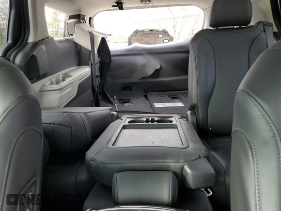 2024 Kia Carnival SX Prestige with VIN KNDNE5H3XR6398458, listed as a Copart auction lot 85314864 with 23,586 mi miles and Salvage Title. Bid and sale history available at DreamBid. Image 10.