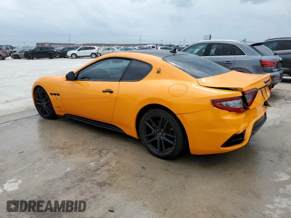 2018 Maserati GranTurismo Sport z VIN ZAM45VLA8J0255867, wystawiony jako Copart lot #52229424 z przebiegiem 54 288 mil mil oraz Szkoda całkowita • Salvage title. Historia ofert i sprzedaży dostępna na DreamBid. Obrazek 2.