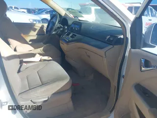 2006 Honda Odyssey EX with VIN 5FNRL38426B400952, listed as a IAAI auction lot 41346853 with 210,826 mi miles and . Bid and sale history available at DreamBid. Image 5.