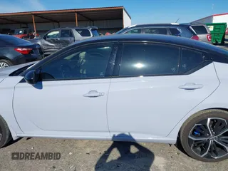 2024 Nissan Altima SR z VIN 1N4BL4CV9RN398846, wystawiony jako IAAI lot #42210282 z przebiegiem 4 973 mil mil oraz . Historia ofert i sprzedaży dostępna na DreamBid. Obrazek 14.