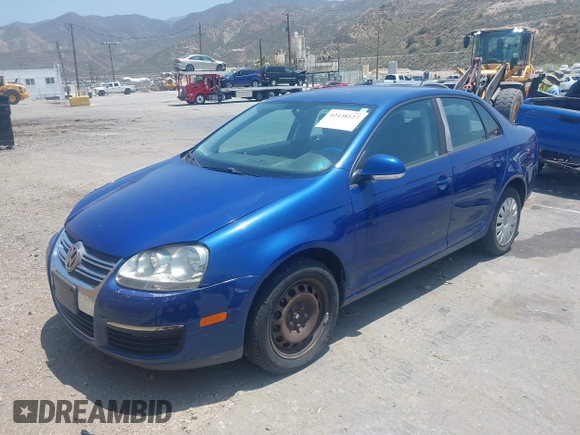 2008 Volkswagen Jetta S z VIN 3VWJZ71K38M015293, wystawiony jako IAAI lot #42438127 z przebiegiem 215 376 mil mil oraz . Historia ofert i sprzedaży dostępna na DreamBid. Obrazek 2.