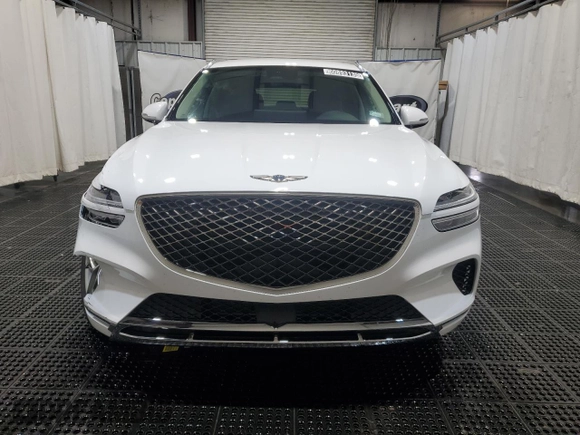 2025 Genesis GV70 2.5T with VIN 5NMMADTB1SH031960, listed as a Copart auction lot 60893135 with 7,218 mi miles and Salvage title. Bid and sale history available at DreamBid. Image 5.