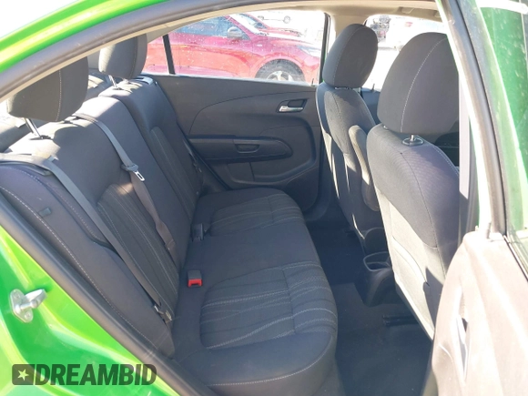 2014 Chevrolet Sonic LT z VIN 1G1JC5SH3E4219619, wystawiony jako IAAI lot #41208791 z przebiegiem 122 161 mil mil oraz . Historia ofert i sprzedaży dostępna na DreamBid. Obrazek 8.