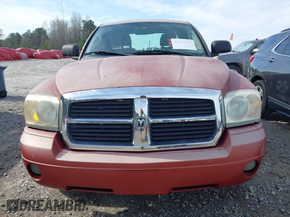 2006 Dodge Dakota SLT with VIN 1D7HE42K26S532685, listed as a IAAI auction lot 41833074 with 110,524 mi miles and . Bid and sale history available at carsss.com. Image 12.