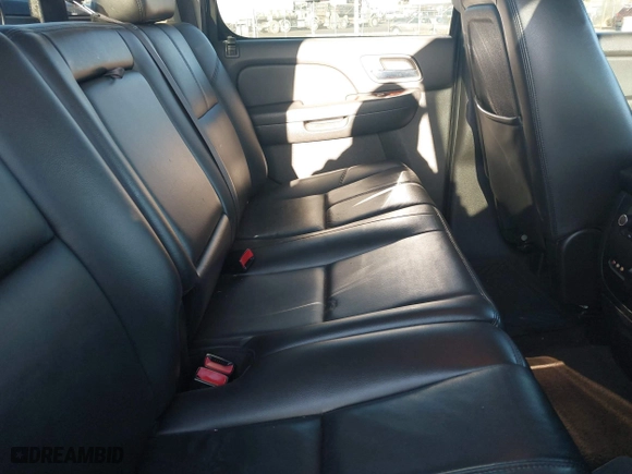 2008 Chevrolet Silverado 1500 LTZ with VIN 3GCEK13Y68G261227, listed as a IAAI auction lot 41524292 with 484,220 mi miles. Bid and sale history available at carsss.com. Image 8.