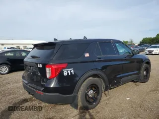 2021 Ford Police Interceptor Utility z VIN 1FM5K8AB9MGA18861, wystawiony jako Copart lot #57983875 z przebiegiem 45 170 mil mil oraz Szkoda całkowita • Salvage title. Historia ofert i sprzedaży dostępna na DreamBid. Obrazek 3.
