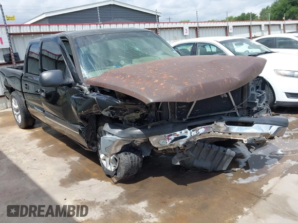 2005 Chevrolet Silverado 1500 LS with VIN 2GCEC13T151170050, listed as a IAAI auction lot 42066907 with 135,682 mi miles and . Bid and sale history available at DreamBid. Image 1.