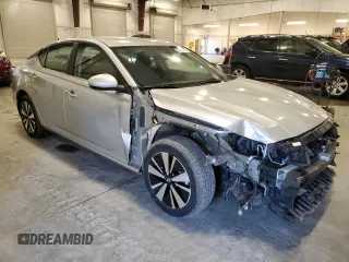 2022 Nissan Altima SV with VIN 1N4BL4DWXNN374881, listed as a Copart auction lot 52409335 with 28,189 mi miles and Salvage Title. Bid and sale history available at DreamBid. Image 4.
