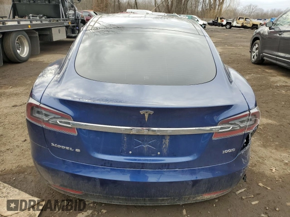 2018 Tesla Model S 75D with VIN 5YJSA1E20JF269303, listed as a Copart auction lot 47971925 with 112,181 mi miles and Salvage title. Bid and sale history available at DreamBid. Image 6.
