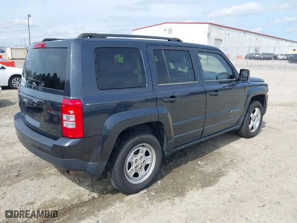 2014 Jeep Patriot Sport with VIN 1C4NJPBAXED552655, listed as a IAAI auction lot 41808484 with 186,841 mi miles. Bid and sale history available at carsss.com. Image 4.
