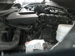 2014 Chevrolet Silverado 1500 LT z VIN 1GCRCREH6EZ170299, wystawiony jako IAAI lot #42369159 z przebiegiem 198 356 mil mil oraz . Historia ofert i sprzedaży dostępna na DreamBid. Obrazek 18.