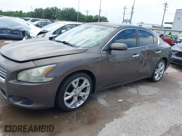 2012 Nissan Maxima S z VIN 1N4AA5AP3CC819247, wystawiony jako IAAI lot #42849206 z przebiegiem 197 994 mil mil oraz . Historia ofert i sprzedaży dostępna na DreamBid. Obrazek 2.