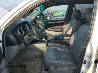 2005 Toyota 4Runner SR5 z VIN JTEZU14R550045772, wystawiony jako Copart lot #52267285 z przebiegiem 257 925 mil mil oraz Czysty tytuł • Clean title. Historia ofert i sprzedaży dostępna na DreamBid. Obrazek 7.