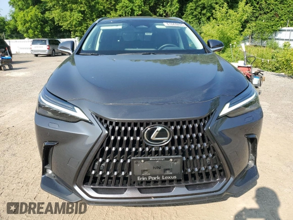 2022 Lexus NX 350 Premium z VIN 2T2GGCEZ6NC004338, wystawiony jako Copart lot #61669895 z przebiegiem 41 650 mil mil oraz Czysty tytuł • Clean title. Historia ofert i sprzedaży dostępna na DreamBid. Obrazek 5.