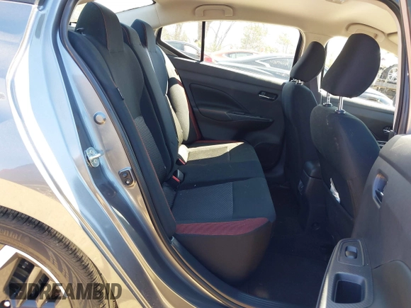 2024 Nissan Versa SR z VIN 3N1CN8FV9RL865083, wystawiony jako IAAI lot #42193458 z przebiegiem 5 774 mil mil oraz . Historia ofert i sprzedaży dostępna na DreamBid. Obrazek 8.