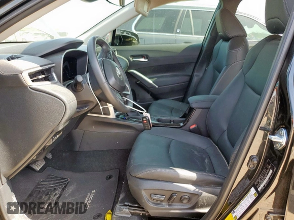 2023 Toyota Corolla Cross XLE with VIN 7MUDAAAG2PV072301, listed as a Copart auction lot 61547155 with 25,017 mi miles and Salvage title. Bid and sale history available at DreamBid. Image 7.