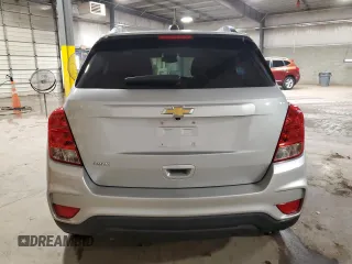 2020 Chevrolet Trax LS with VIN 3GNCJKSB9LL218067, listed as a Copart auction lot 63389735 with 32,555 mi miles and Salvage title. Bid and sale history available at DreamBid. Image 6.