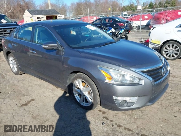 2014 Nissan Altima 2.5 with VIN 1N4AL3AP7EN240705, listed as a IAAI auction lot 41881013 with 94,455 mi miles. Bid and sale history available at carsss.com. Image 1.
