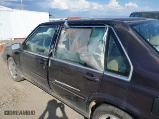 1997 Volvo S90 with VIN YV1KS960XV1115179, listed as a IAAI auction lot 40556853 with 115,660 mi miles. Bid and sale history available at carsss.com. Image 6.