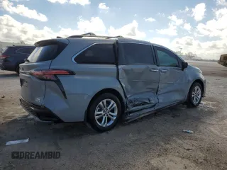 2023 Toyota Sienna XSE with VIN 5TDXSKFC0PS107594, listed as a Copart auction lot 44790745 with 28,679 mi miles and Salvage Title. Bid and sale history available at carsss.com. Image 3.