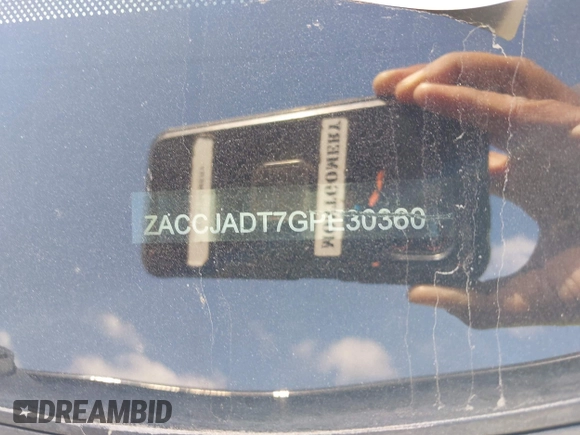 2016 Jeep Renegade Limited z VIN ZACCJADT7GPE30360, wystawiony jako IAAI lot #42012541 z przebiegiem 81 409 mil mil oraz . Historia ofert i sprzedaży dostępna na DreamBid. Obrazek 9.
