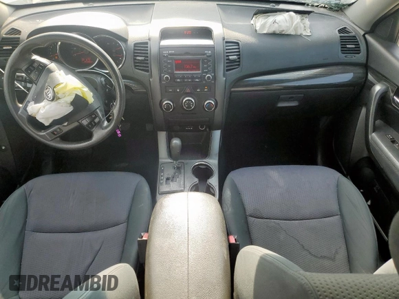 2013 Kia Sorento LX with VIN 5XYKT3A12DG370116, listed as a Copart auction lot 57598675 with 203,902 mi miles and Salvage title. Bid and sale history available at DreamBid. Image 8.