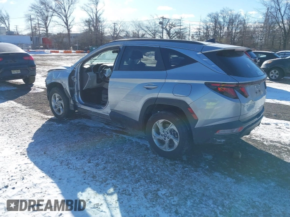2024 Hyundai Tucson SEL with VIN KM8JBCDE0RU273270, listed as a IAAI auction lot 41264881 with 13,129 mi miles and . Bid and sale history available at carsss.com. Image 3.